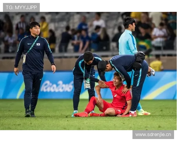 孙兴慜机场随手一件外套就能买我整年衣柜